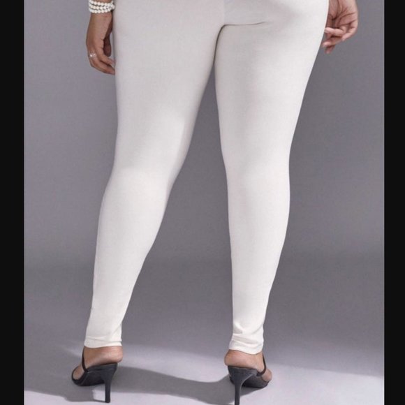 YMI HyperStretch Mid-Rise Skinny Jeans- Gardenia color - Picture 6 of 7